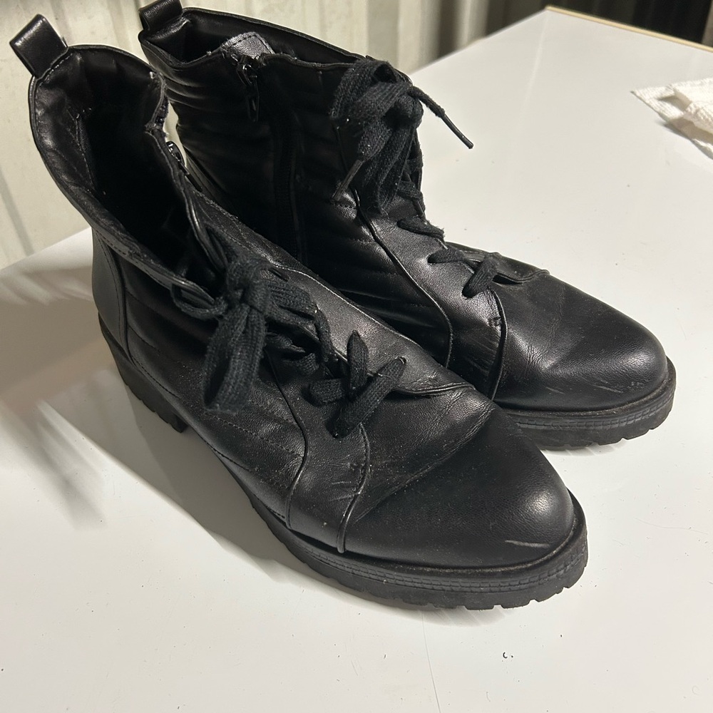 Life Stride women’s Black Lace-Up Boots - Stormy